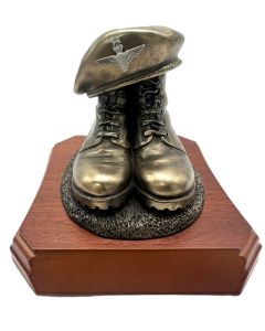 Para-front-white-main