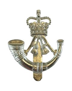 Rifles issue Cap / Beret Badge (V Hook)