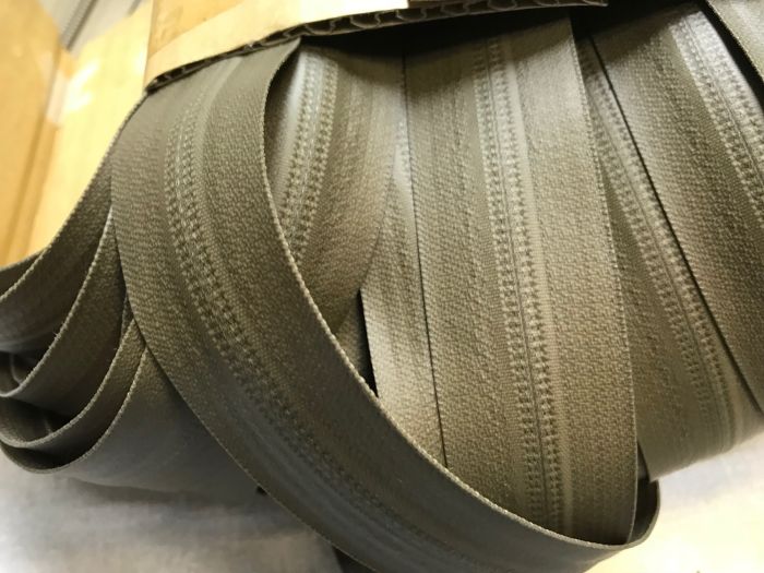 No5 Chain - #5 YKK Water Resistant Tan Coil Zipper AQUAGUARD®